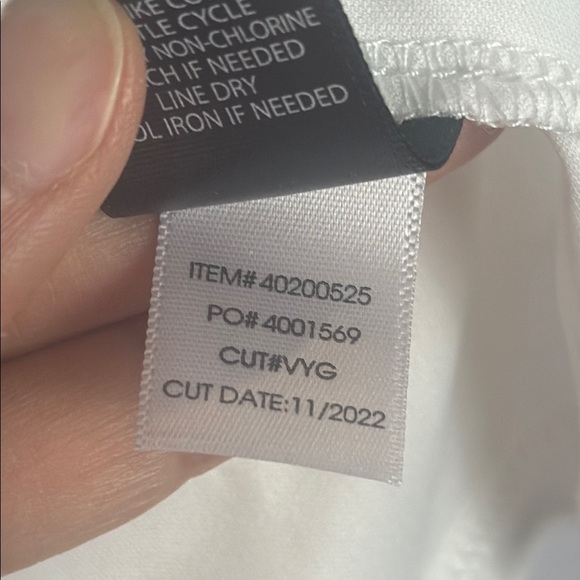 Torrid White Rayon Slub Smocked Bodice Long Sleeve Crop Blouse Size 1 - Picture 10 of 12